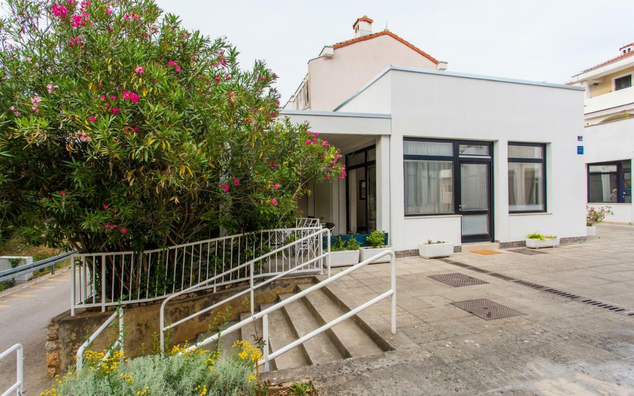 Studio Apartman Mija 2A **** 马林斯卡 外观 照片